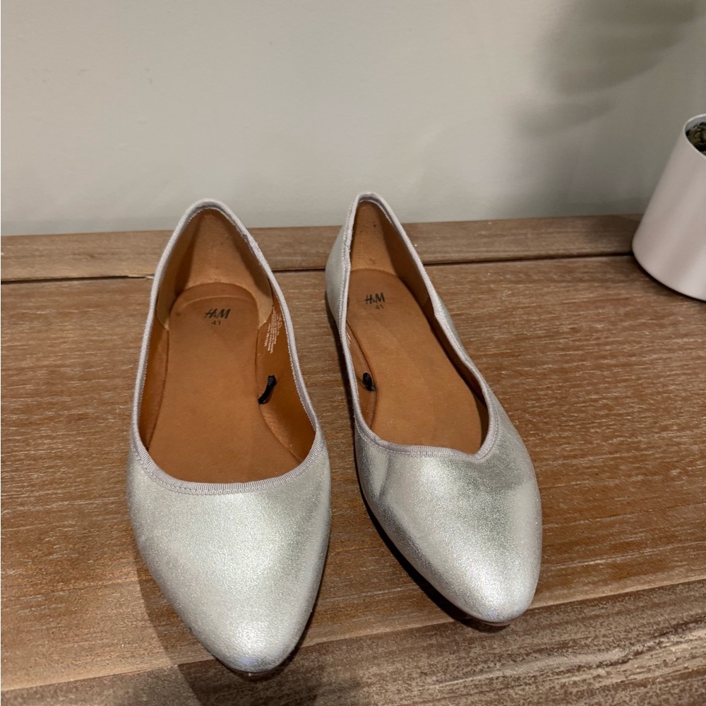 Silver flats - Picture 3 of 7